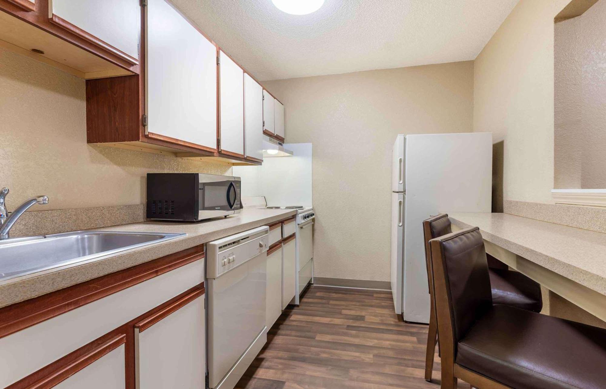 Extended Stay America Suites - Wichita - East Eksteriør billede