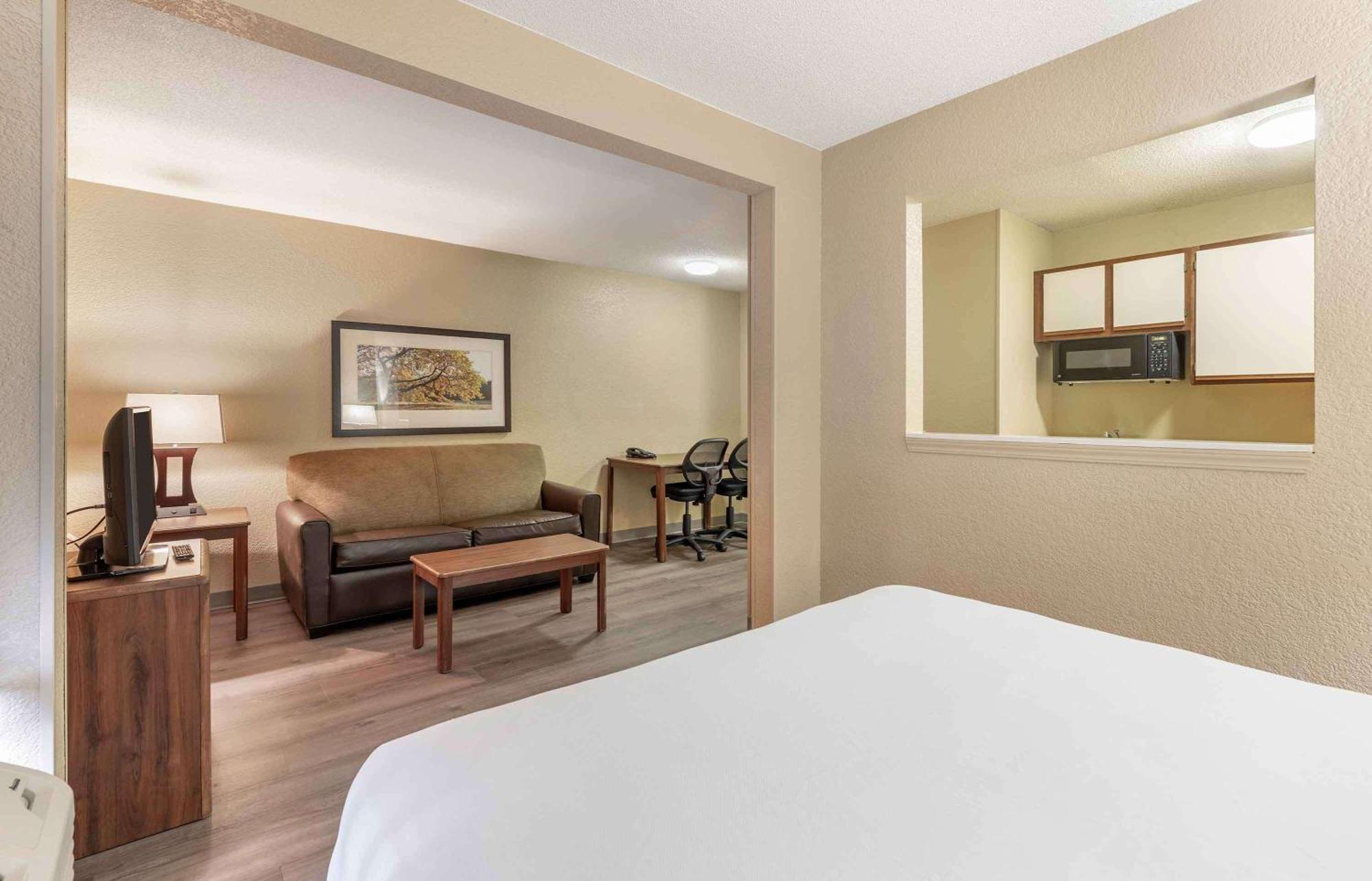 Extended Stay America Suites - Wichita - East Eksteriør billede